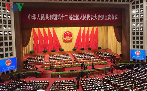 China korrigiert sein Wachstumsziel der Wirtschaft - ảnh 1